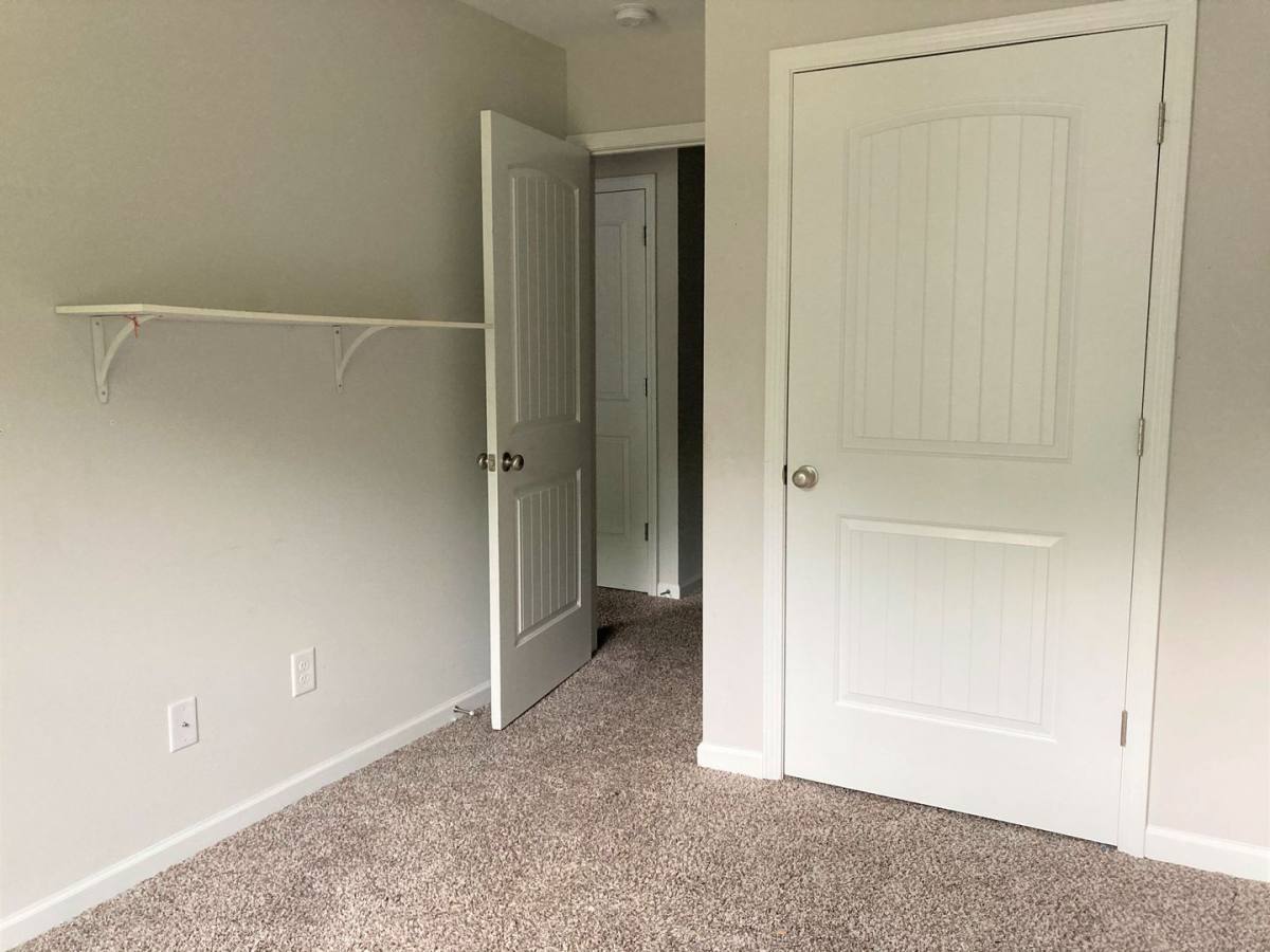 Apartment for rent at 767 Monroe St, Clarksville, TN 37040