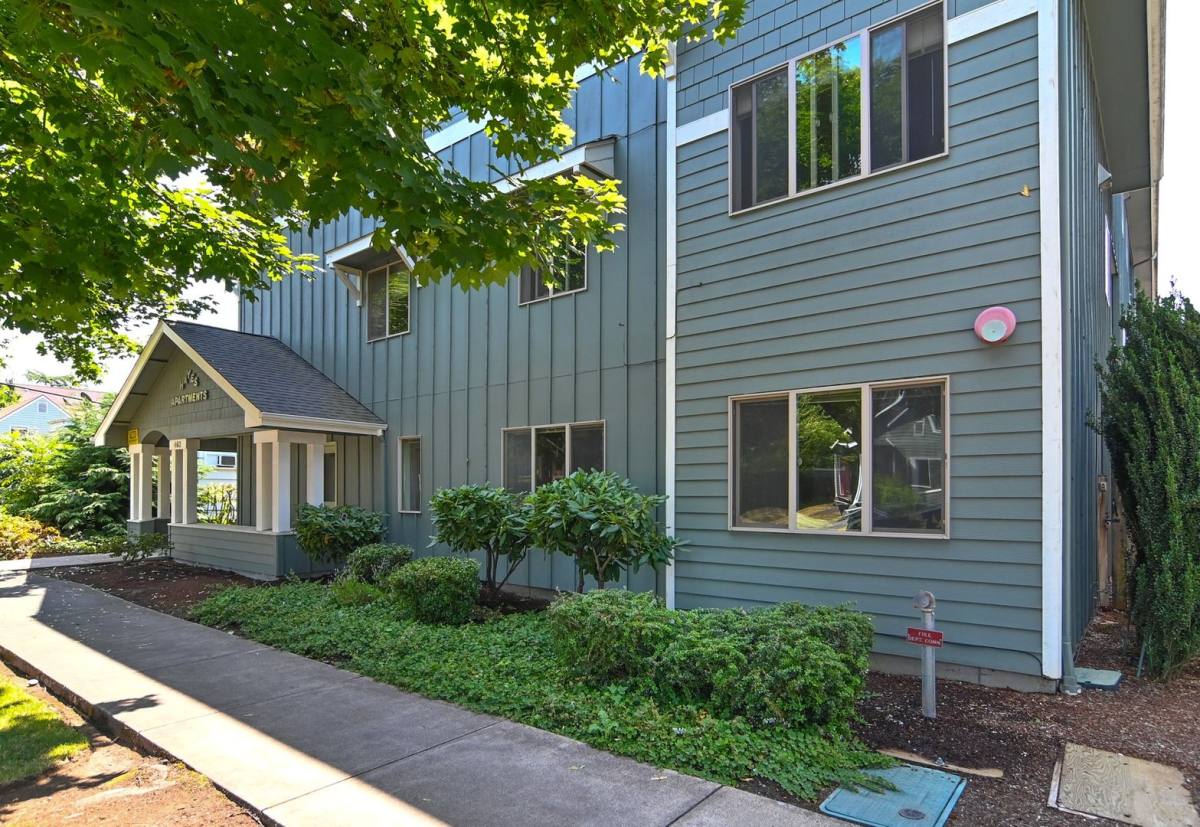 Apartment for rent at 460 E 14th Ave, Eugene, OR 97401