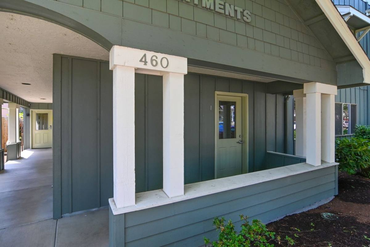 Apartment for rent at 460 E 14th Ave, Eugene, OR 97401