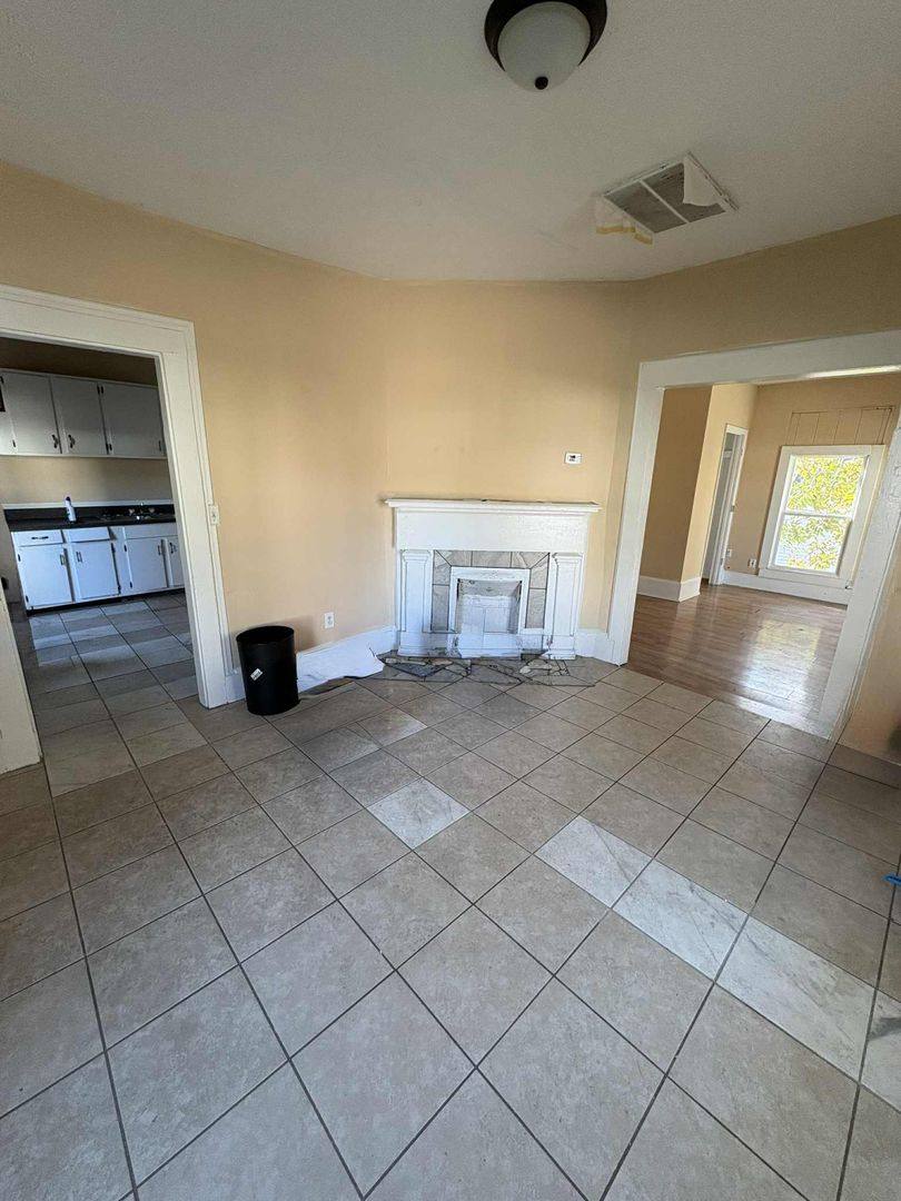 House for rent at 206 N Morgan St, Glasgow, KY 42141