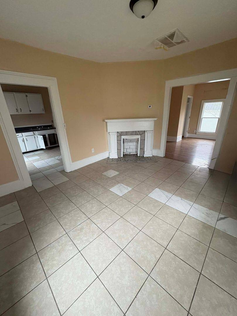 House for rent at 206 N Morgan St, Glasgow, KY 42141