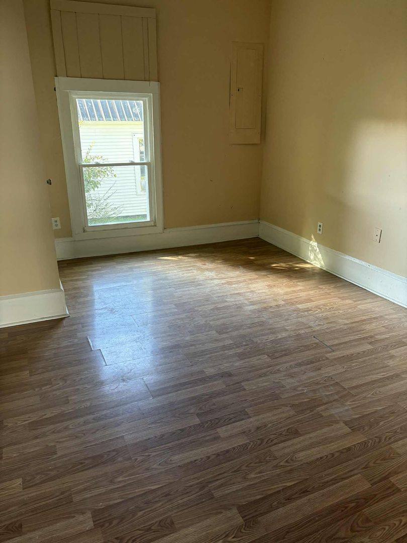 House for rent at 206 N Morgan St, Glasgow, KY 42141