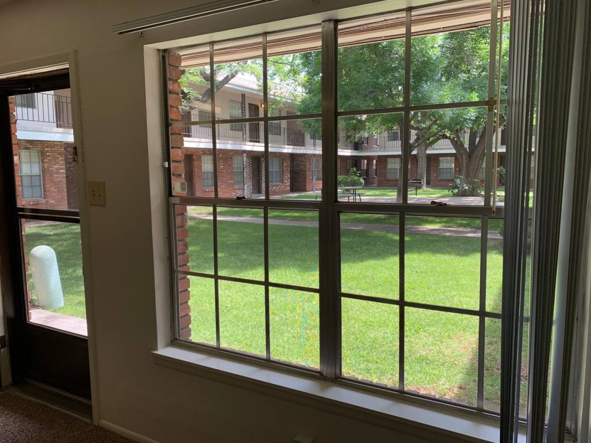 Apartment for rent at 1400 Virginia St NE, Albuquerque, NM 87110
