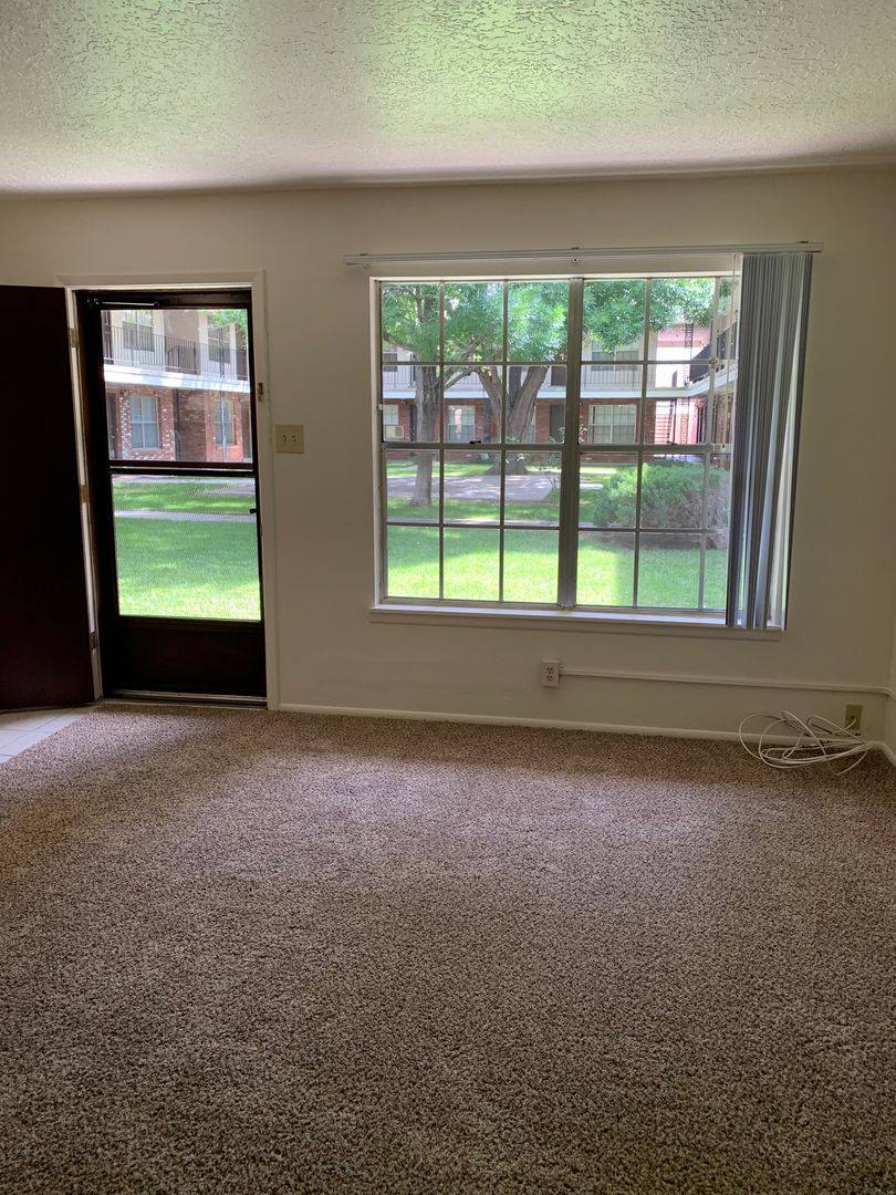Apartment for rent at 1400 Virginia St NE, Albuquerque, NM 87110