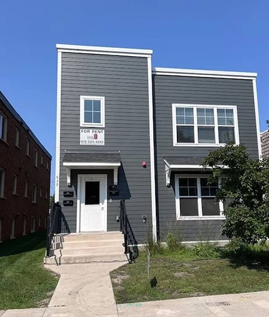 Apartment for rent at 2044 Grand Ave, Saint Paul, MN 55105
