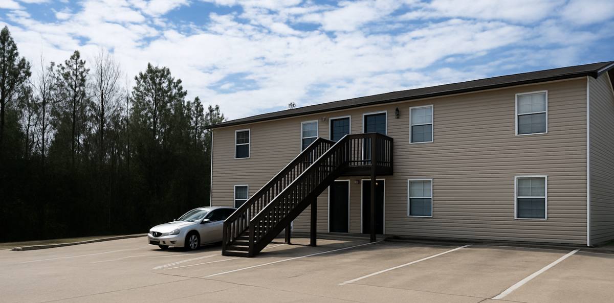 Townhouse for rent at 275 W Hills Dr, Hattiesburg, MS 39402