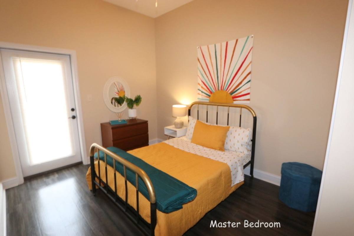 Apartment for rent at 1655 Madison Ave, Memphis, TN 38104