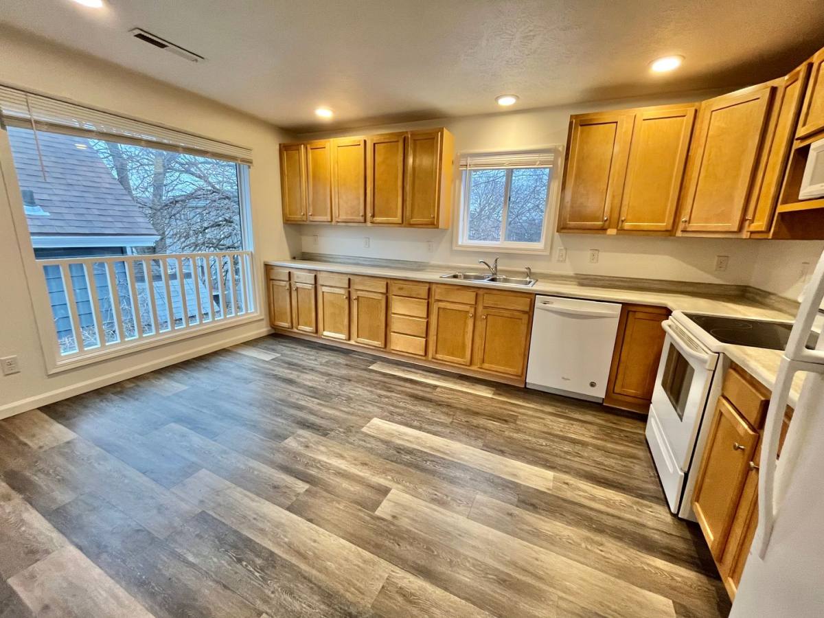 Apartment for rent at 815 W 11th St, Sioux Falls, SD 57104