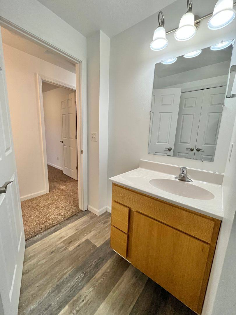 Apartment for rent at 815 W 11th St, Sioux Falls, SD 57104