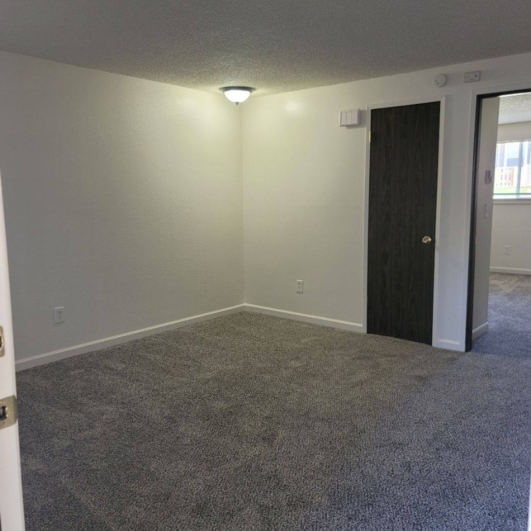 Apartment for rent at 715 E 19th St, Vancouver, WA 98663