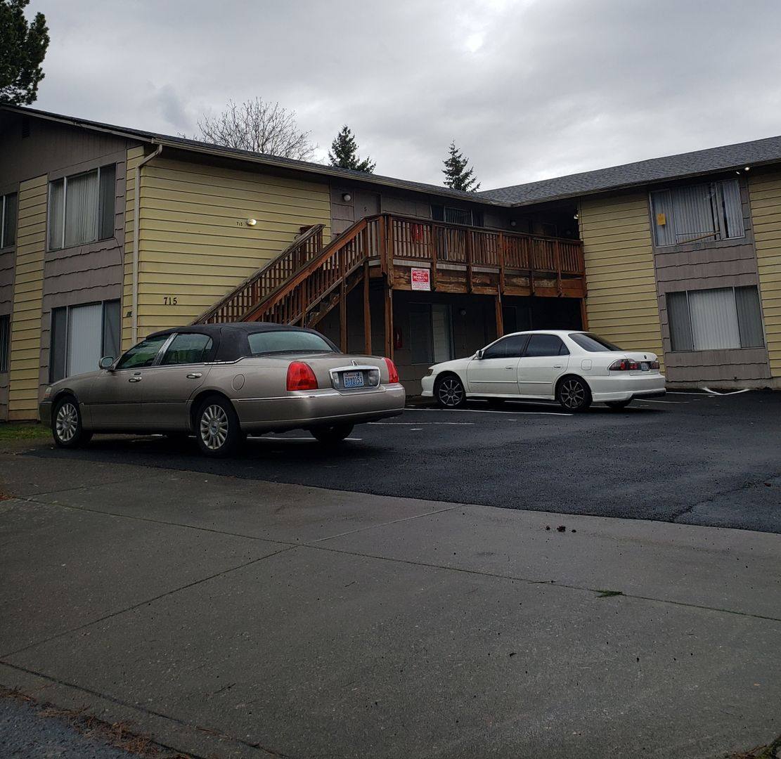 Apartment for rent at 715 E 19th St, Vancouver, WA 98663