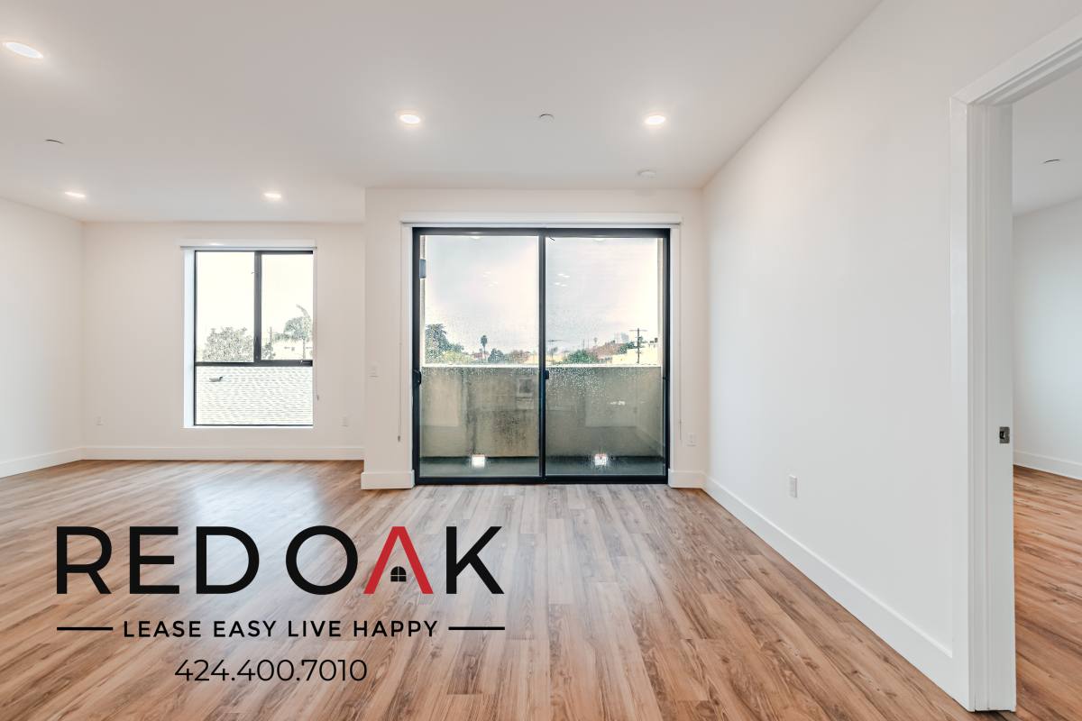 Condo for rent at 5727 La Mirada Ave #309, Los Angeles, CA 90038