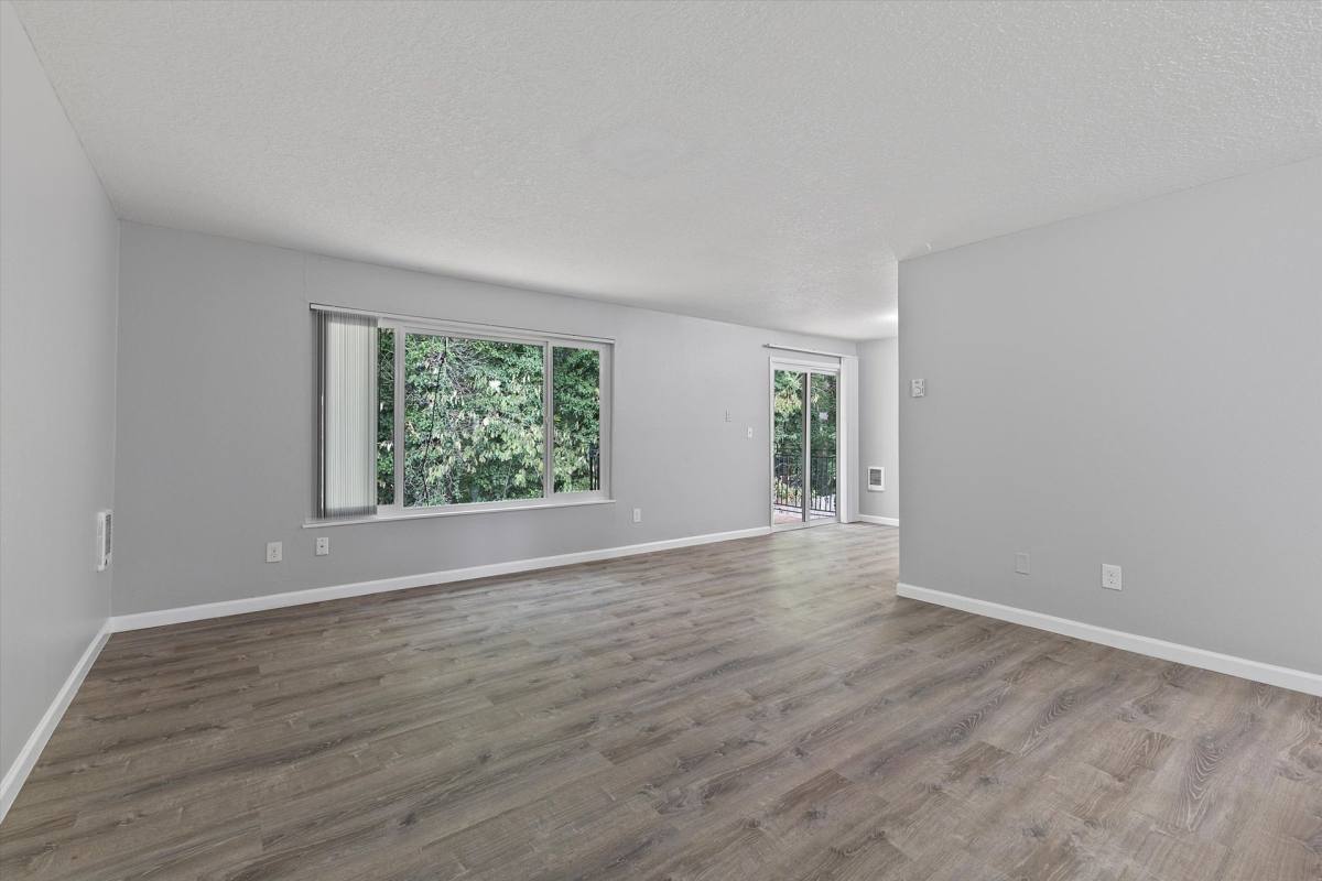 Apartment for rent at 223 NE 162nd Ave, Portland, OR 97230