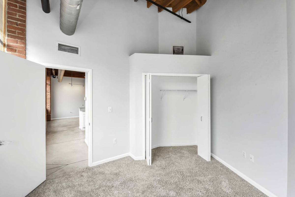 Apartment for rent at 3307 Scranton Rd, Cleveland, OH 44109