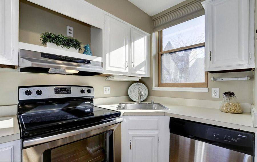 Condo for rent at 1811 Vernon St NW #201, Washington, DC 20009