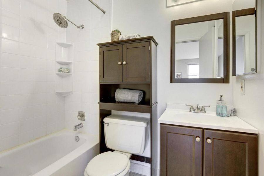 Condo for rent at 1811 Vernon St NW #201, Washington, DC 20009