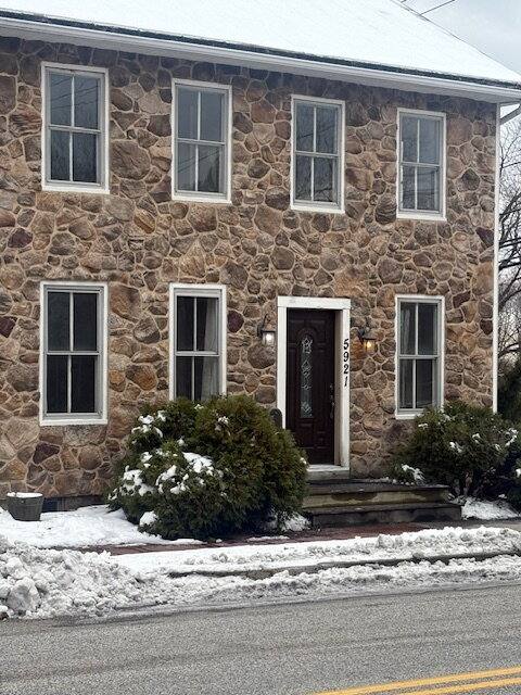 House for rent at 5921 Linglestown Rd, Harrisburg, PA 17112