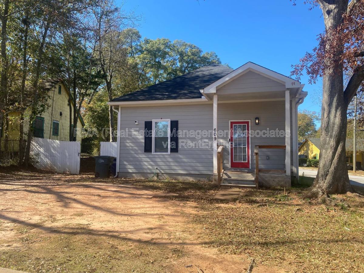 House for rent at 609 N Hill St, Griffin, GA 30223