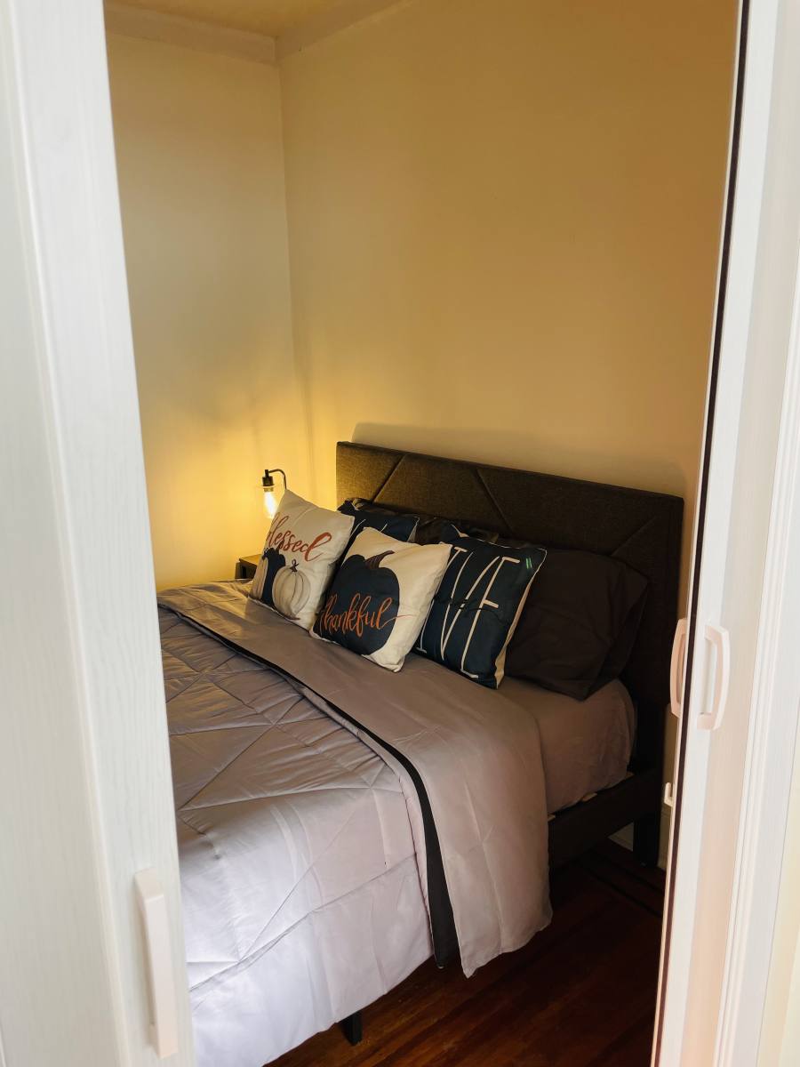 Apartment for rent at 7845 Montgomery Ave #5, Elkins Park, PA 19027