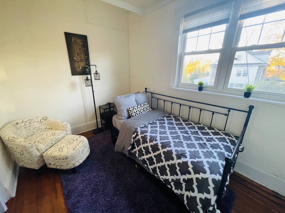 Apartment for rent at 7845 Montgomery Ave #5, Elkins Park, PA 19027