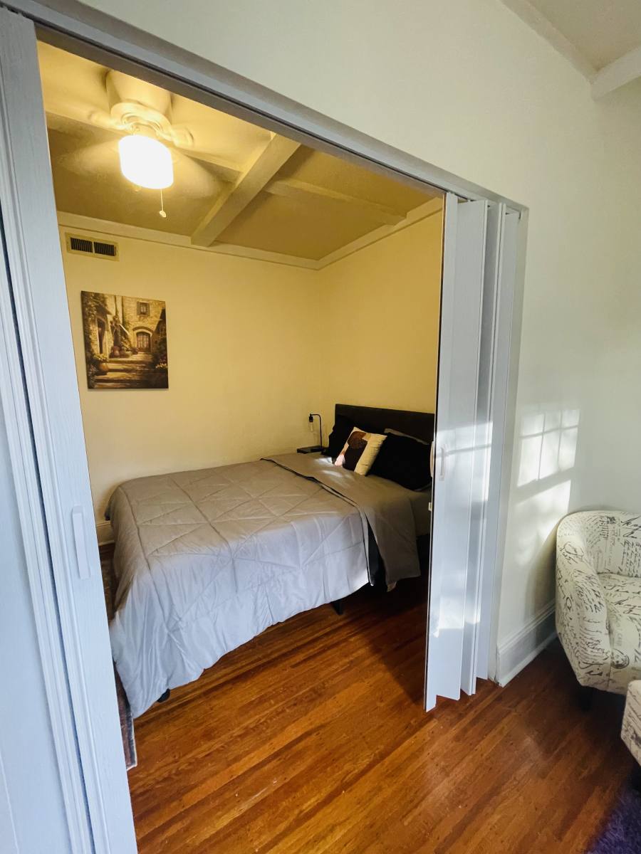Apartment for rent at 7845 Montgomery Ave #5, Elkins Park, PA 19027