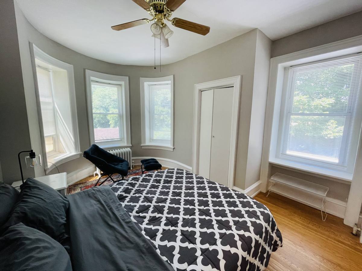 Apartment for rent at 431 Valley Rd #B1, Elkins Park, PA 19027