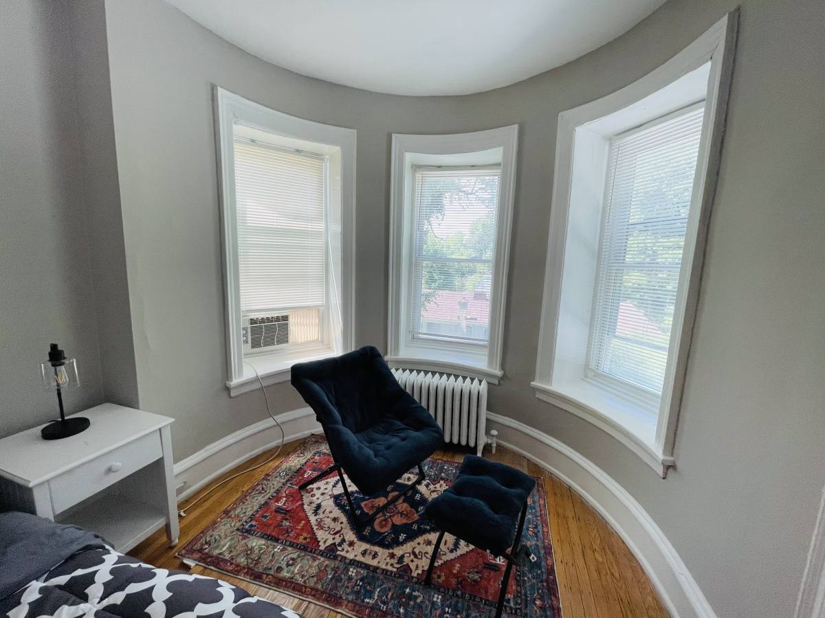 Apartment for rent at 431 Valley Rd #B1, Elkins Park, PA 19027