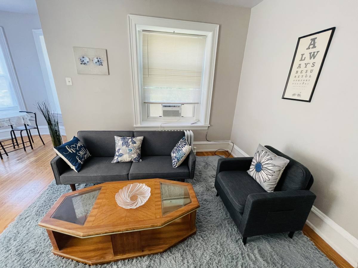 Apartment for rent at 431 Valley Rd #B1, Elkins Park, PA 19027