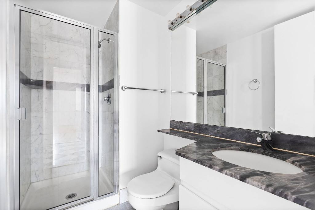 Apartment for rent at 236 E 47th St #24E, New York, NY 10017
