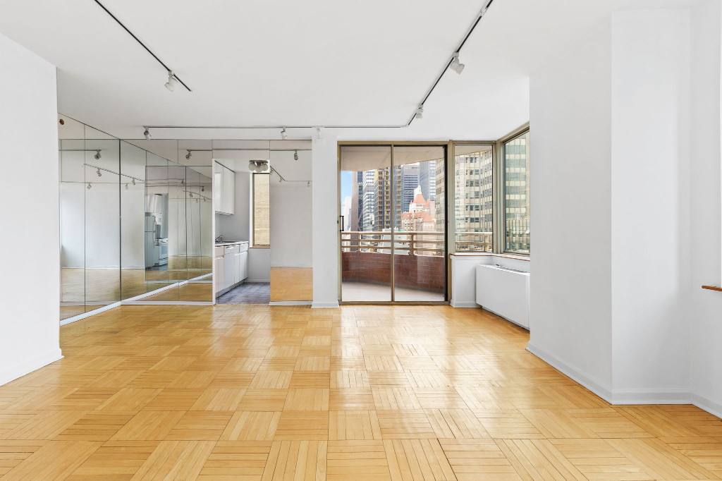 Apartment for rent at 236 E 47th St #24E, New York, NY 10017