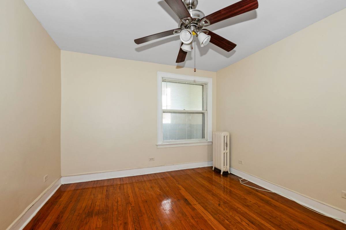 Apartment for rent at 6156 S Albany Ave, Chicago, IL 60629