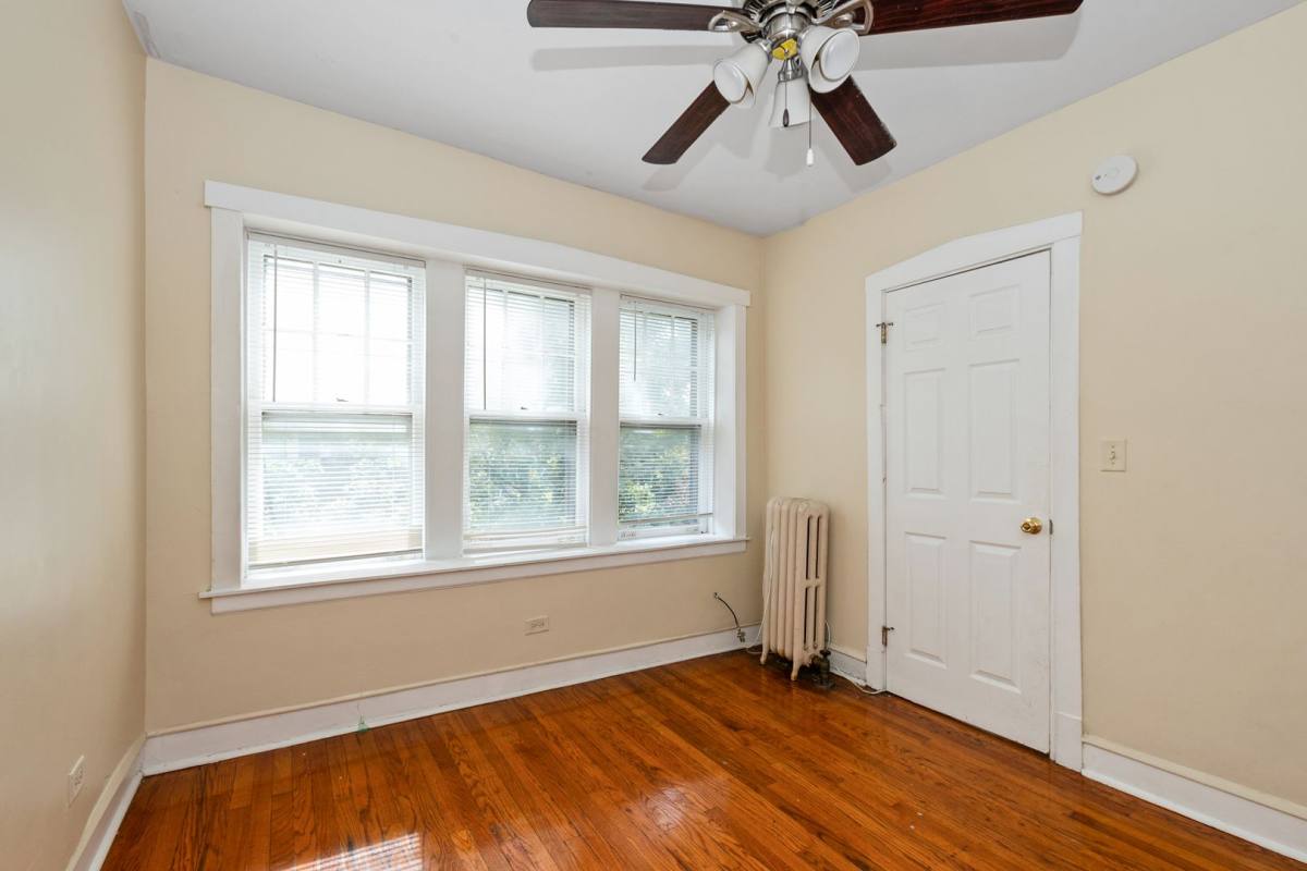 Apartment for rent at 6156 S Albany Ave, Chicago, IL 60629