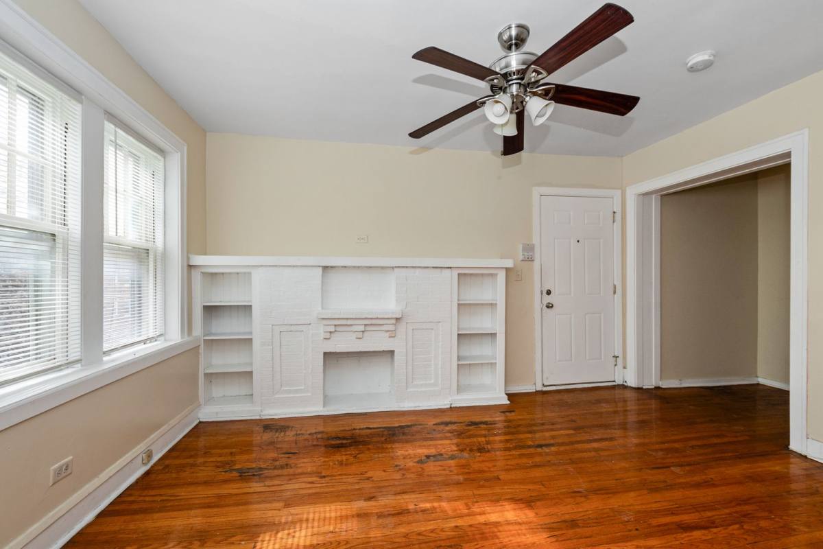 Apartment for rent at 6156 S Albany Ave, Chicago, IL 60629