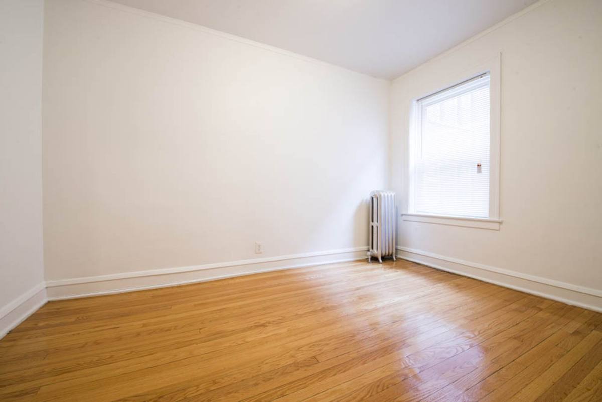 Apartment for rent at 11111 S Vernon, Chicago, IL 60628