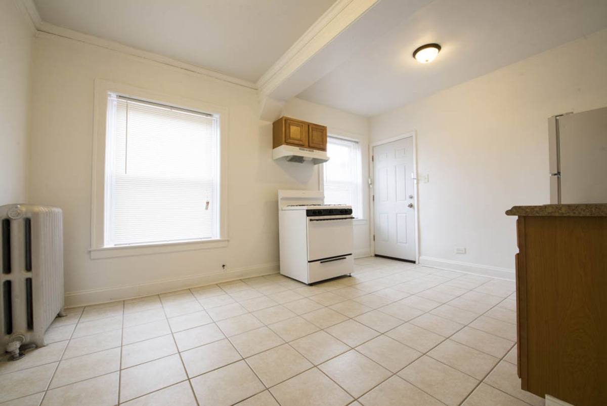 Apartment for rent at 11111 S Vernon, Chicago, IL 60628