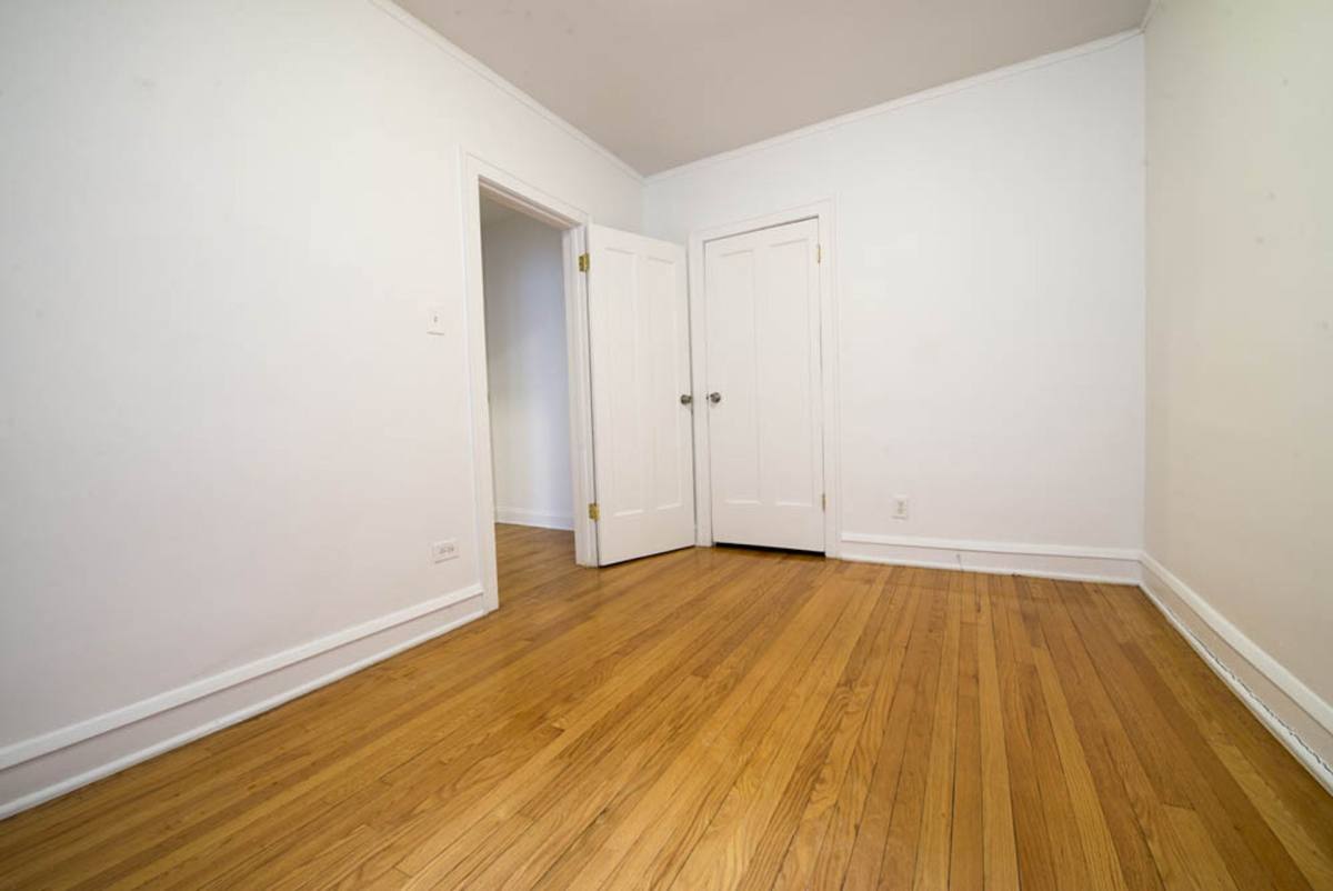 Apartment for rent at 11111 S Vernon, Chicago, IL 60628