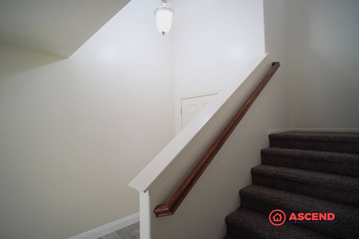 House for rent at 301 Alysheba Dr, Bakersfield, CA 93307