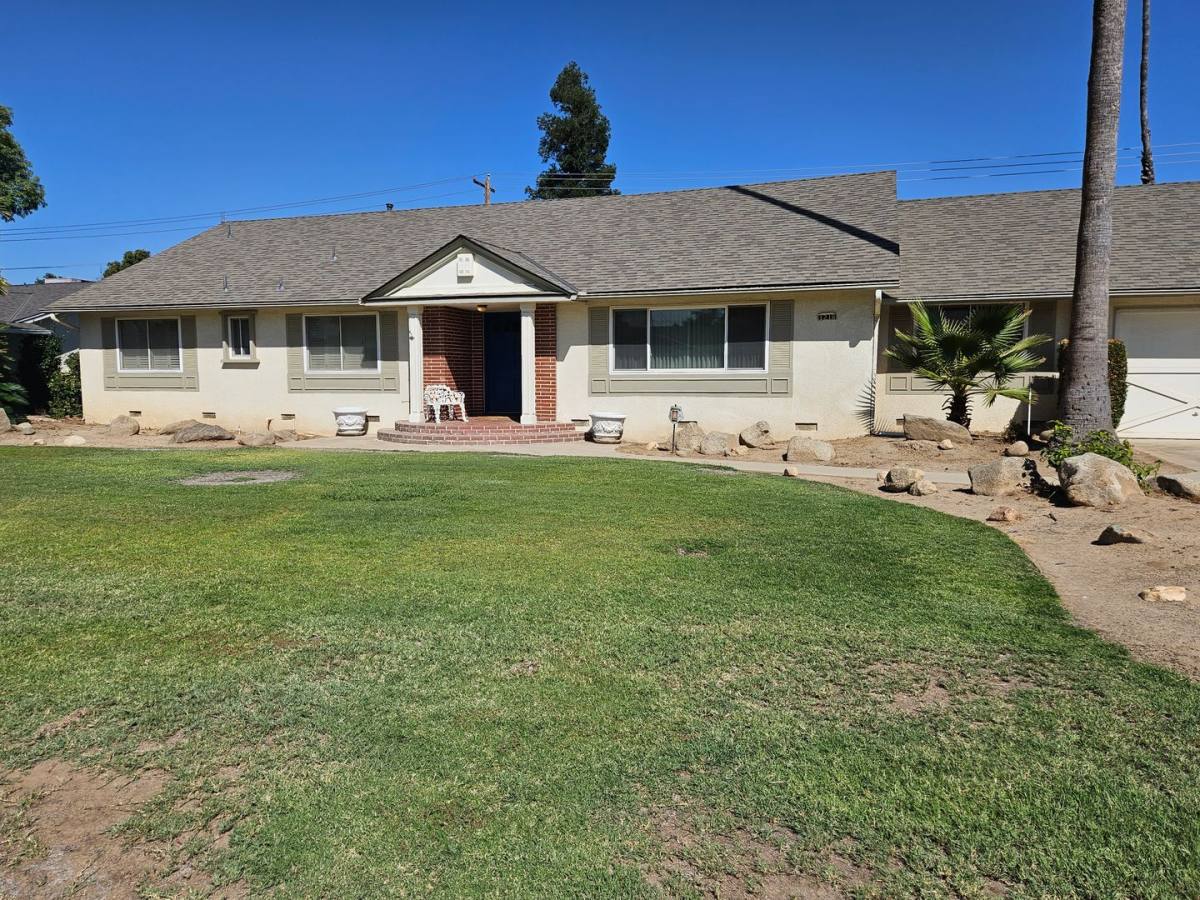 House for rent at 1216 W Keats Ave, Fresno, CA 93711