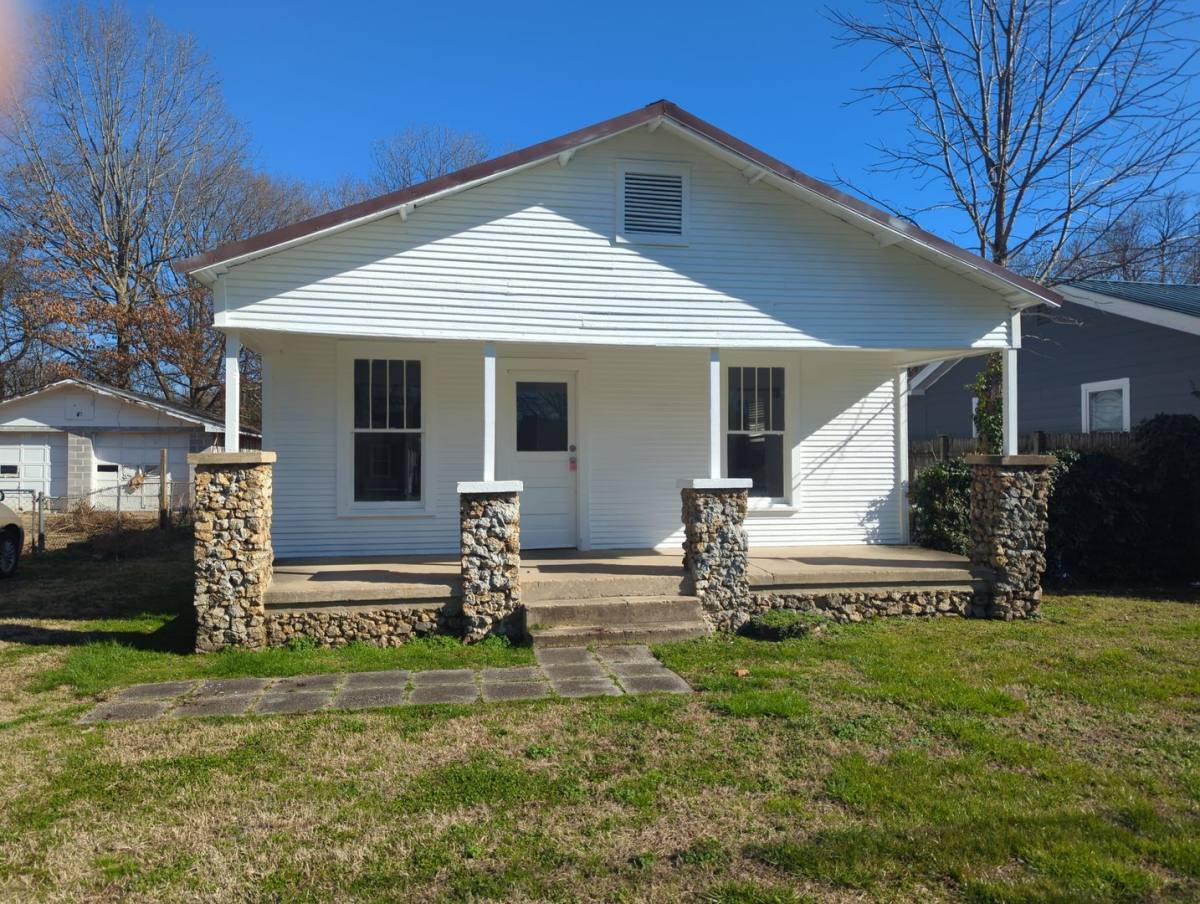 House for rent at 722 Indian Ave, Rossville, GA 30741