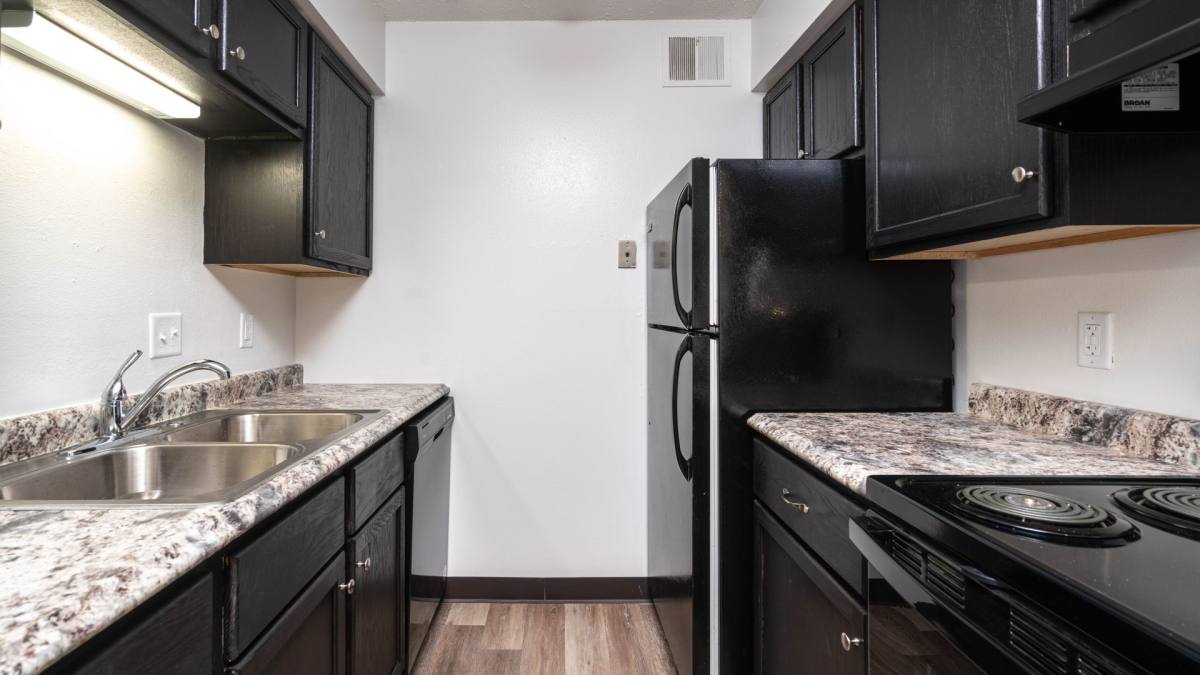 Apartment for rent at 3805-3807 W 4th St, Waterloo, IA 50701