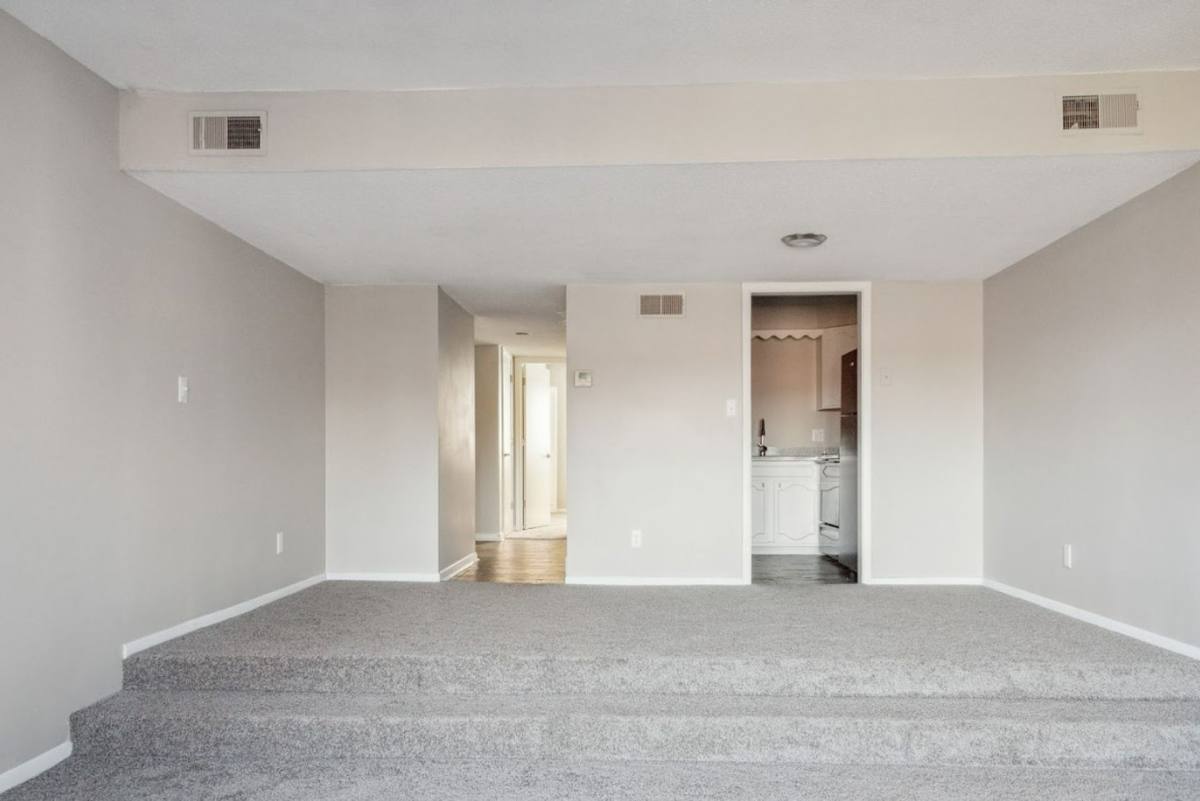Apartment for rent at 1520 E 97th, Kansas City, MO 64131
