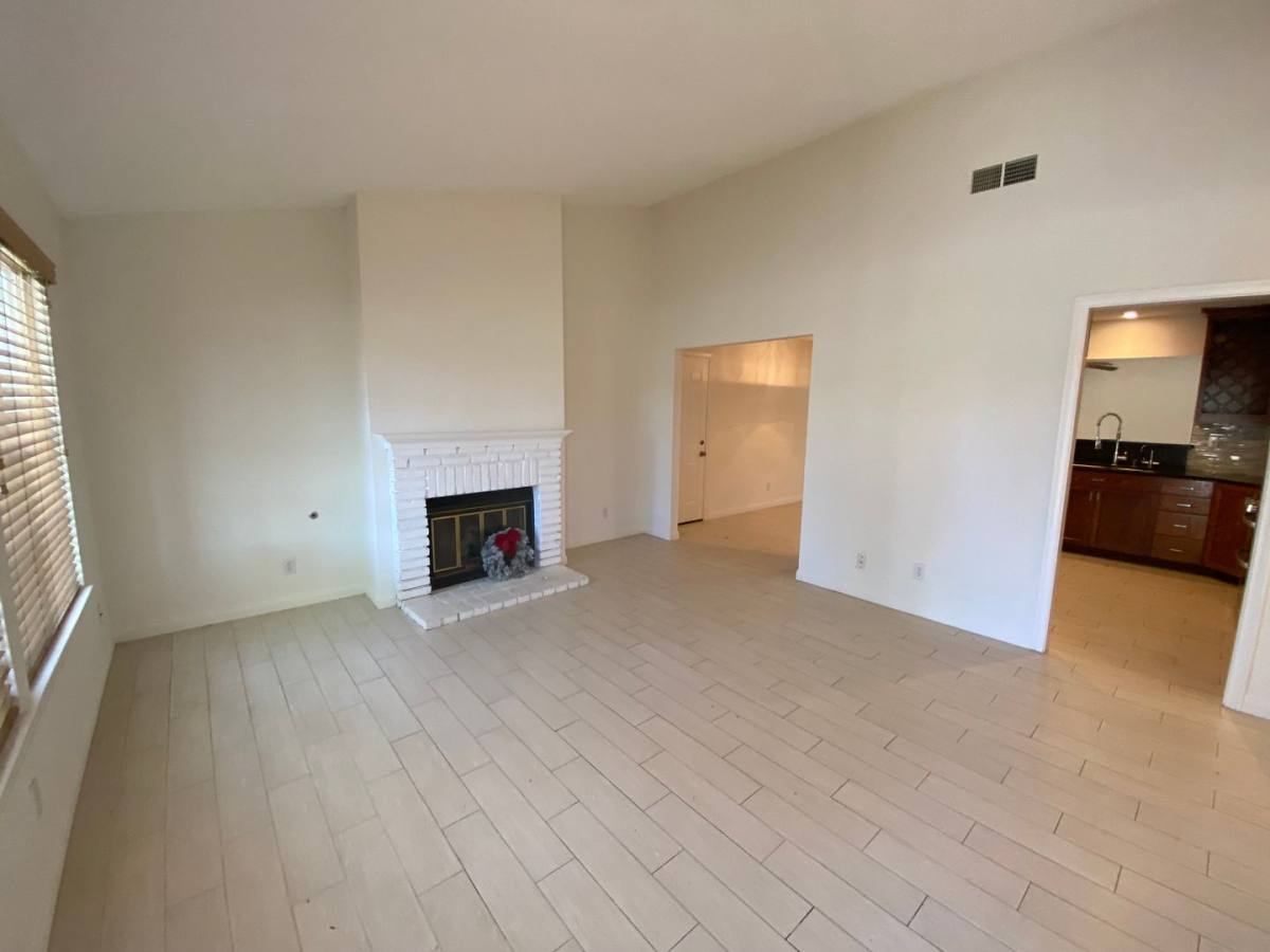 House for rent at 43100 18th St W, Lancaster, CA 93534