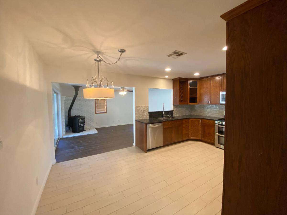 House for rent at 43100 18th St W, Lancaster, CA 93534