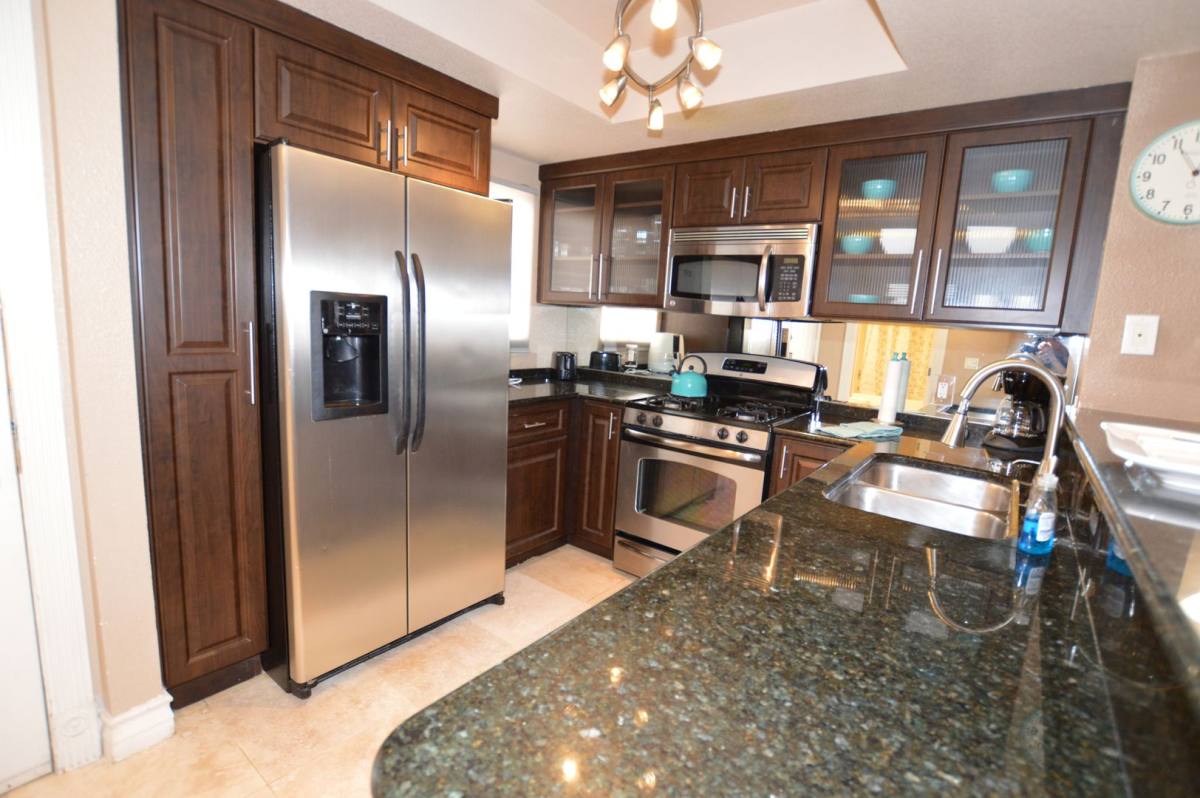 Condo for rent at 270 E Flamingo Rd, Las Vegas, NV 89169