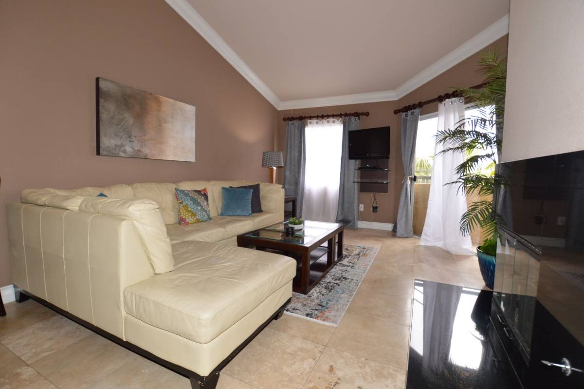 Condo for rent at 270 E Flamingo Rd, Las Vegas, NV 89169