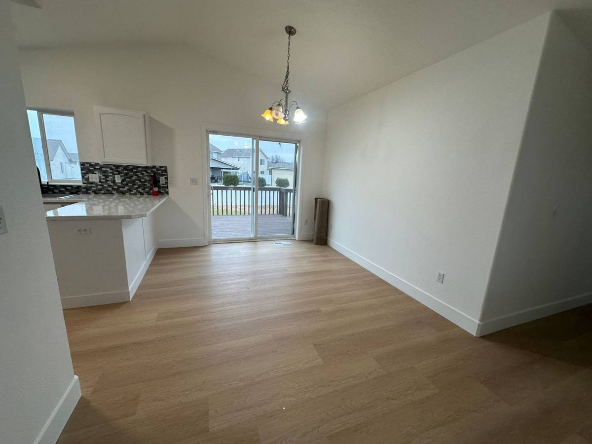 House for rent at 7915 Chehalis Dr, Pasco, WA 99301