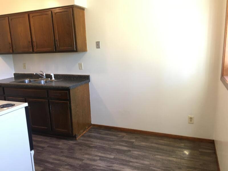Apartment for rent at 1610 Albemarle St #101, Saint Paul, MN 55117
