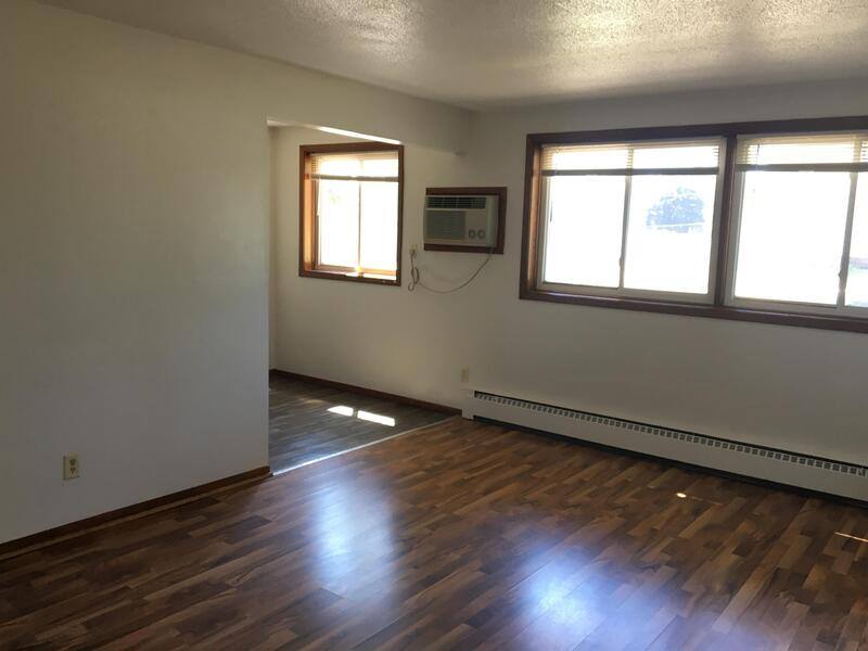 Apartment for rent at 1610 Albemarle St #101, Saint Paul, MN 55117