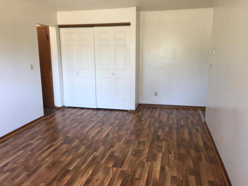 Apartment for rent at 1610 Albemarle St #101, Saint Paul, MN 55117