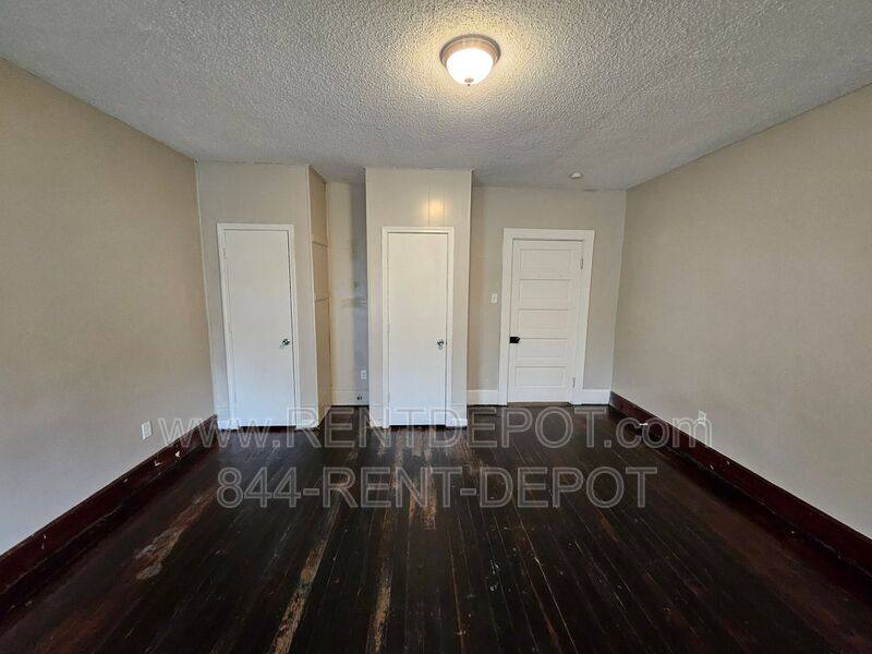 House for rent at 304 S Grand Ave, Evansville, IN 47713